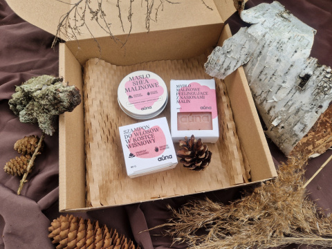 Zestaw prezentowy - 3 produkty - mydło do rąk, szampon wiśnia, masło shea malina Zestaw prezentowy - 3 produkty - mydło do rąk, szampon wiśnia, masło shea malina